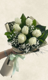 Bodrum Çiçek Market yedi İthal beyaz gül buketi