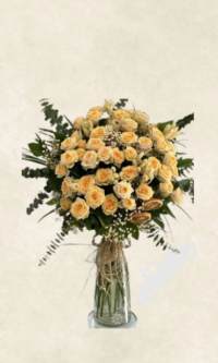 dekoratif krem sprey gül aranjmanı