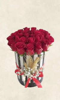 Bodrum Çiçek Market desenli kutuda 21 kırmızı gül