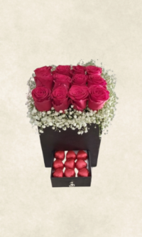 kutuda 11 gül ve kalp şeklinde Çikolatalar