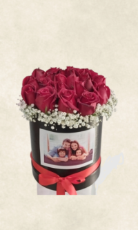 fotoğraflı orta boy kutuda 21 gül