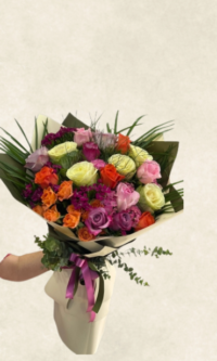 renkli İthal Çiçek buketi