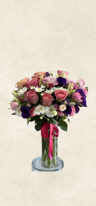 vazoda kır Çiçekleri ve İthal güller vazoda kır Çiçekleri ve İthal güller